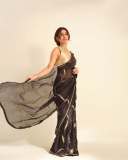 priya-warrier-in-wedding-function-outfit-and-look-ideas-photo-027