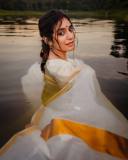 priya-prakash-varrier-in-set-saree-glamour-photos-latest-002
