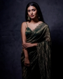 priya-varrier-in-green-saree-photos-001