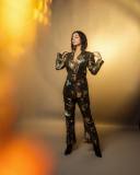 priya-varrier-new-pictures-in-Gold-colour-suit-002