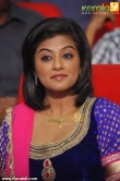 6884priyamani_new_stills_663-002