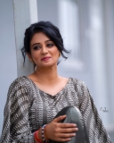 priyamani-in-party-style-dress-006