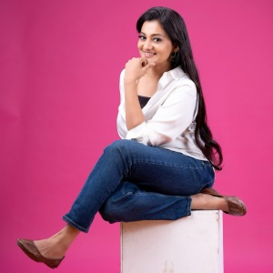 actress-priyanka-nair-latest-photos-008