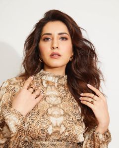 1_rashi-khanna-latest-pics-001