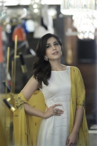 raashi-khanna-images-098-00561