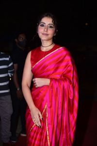 Actress Raashi Khanna Red Saree Pics @ Pakka Commercial Pre Release