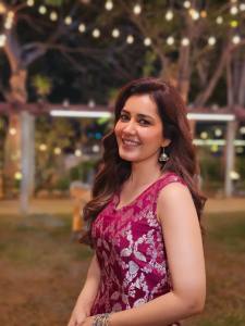raashi-khanna-latest-pics-004