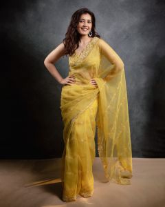 raashi-khanna-new-photos-in-yellow-net-saree-006