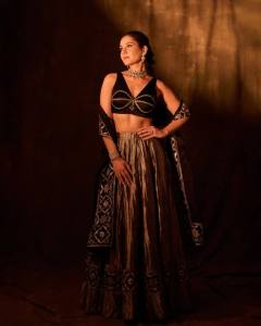 raashi-khanna-new-pictures-and-photos-010