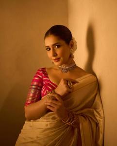 raashi-khanna-new-pictures-and-photos-014