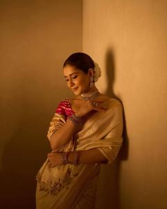 raashi-khanna-new-pictures-and-photos-018