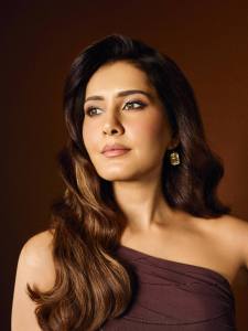 raashi-khanna-new-pictures-and-photos-039