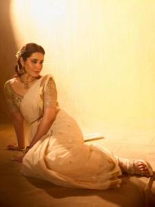 raashii-khanna-stylish-out-fit-ideas-for-party-look-photos-004