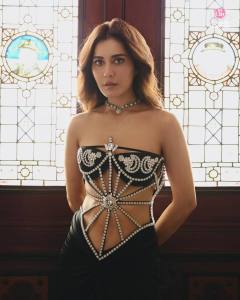 raashii-khanna-stylish-out-fit-ideas-for-party-look-photos-014
