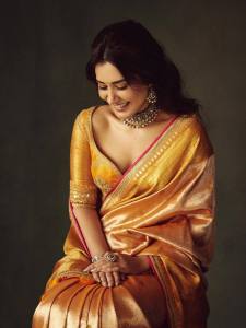 raashii-khanna-stylish-out-fit-ideas-for-party-look-photos-024
