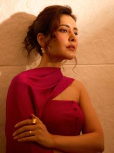 raashii-khanna-stylish-out-fit-ideas-for-party-look-photos-034