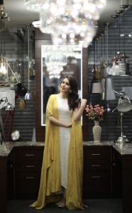 rashi-khanna-images-098-00268