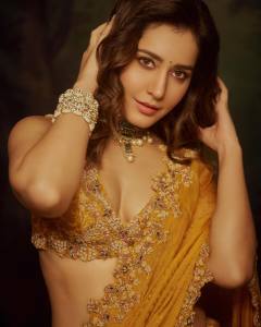 rashi-khanna-in-golden-colour-high-neck-lehenga-photos-006