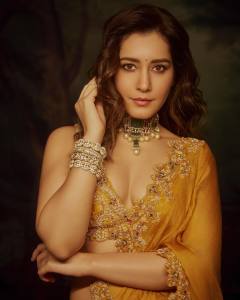rashi-khanna-in-golden-colour-high-neck-lehenga-photos