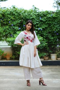 rashi-khanna-latest-images-02179