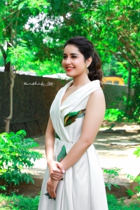 rashi-khanna-latest-images-0932-597