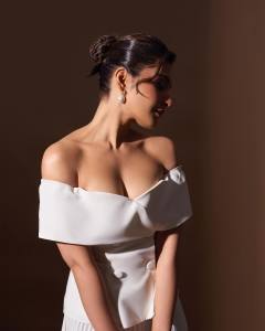 rashi-khanna-latest-outfit-fashion-photos-002