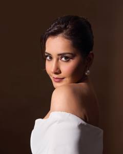 rashi-khanna-latest-outfit-fashion-photos-005