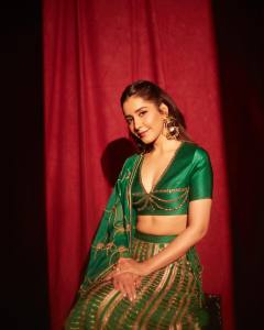 rashi-khanna-latest-outfit-fashion-photos-012
