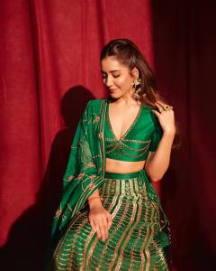 rashi-khanna-latest-outfit-fashion-photos-018