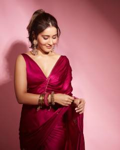 rashi-khanna-latest-outfit-fashion-photos-024