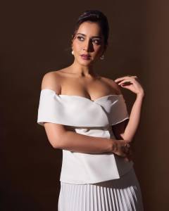 rashi-khanna-latest-outfit-fashion-photos