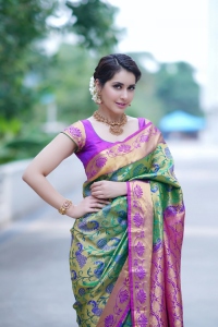 rashi-khanna-latest-stills-009-00198
