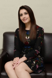 rashi-khanna-pics-009-00152