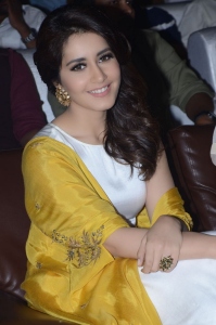 rashi-khanna-stills-000-00470