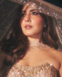 raashi-khanna-in-trending-outfit-ideas-photos-005