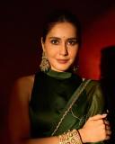 raashi-khanna-latest-photos-after-weight-loss-027