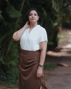 1_rachana-narayanankutty-short-hairstyle-photos-006