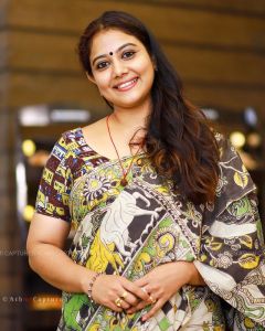 rachana-narayanankutty-saree-photos-003
