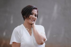 rachana-narayanankutty-short-hairstyle-photos-004