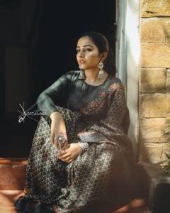 actress rajisha vijayan images0120-18