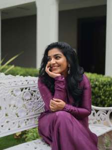 rajisha-vijayan-in-deep-purple-long-Anarkali-kurta-featuring-a-high-round-neck-full-length-fitted-sleeves-dress-photos-004