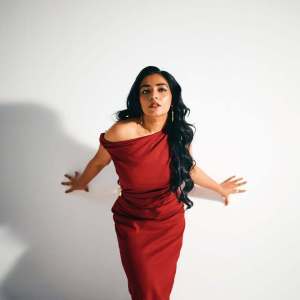 rajisha-vijayan-in-latest-outfit-trending-ideas-photos-017