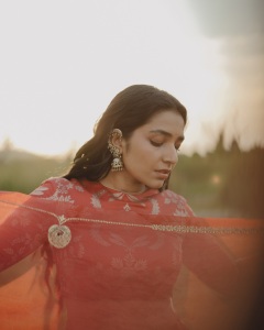 rajisha-vijayan-in-raw-mango-fashion-lehenga-style-photos-012