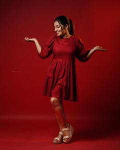 rajisha-vijayan-in-red-frock-photoshoot-012