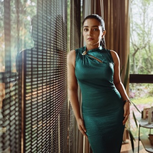 rajisha-vijayan-in-skin-fit-gown-dress-style-photos-006