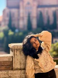 rajisha-vijayan-latest-glamour-photos-in-trending-outfit-004