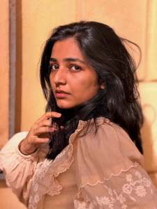rajisha-vijayan-latest-glamour-photos-in-trending-outfit-006