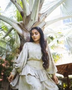 rajisha-vijayan-latest-photo-shoot-pics-0812-005