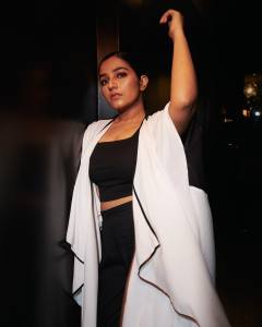 rajisha-vijayan-latest-photo-shoot-pics-0812-015