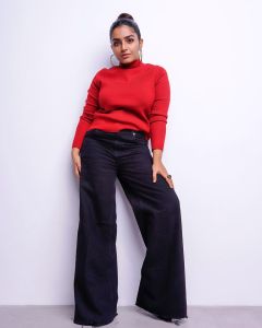 rajisha-vijayan-latest-photoshoot-for-vanitha-